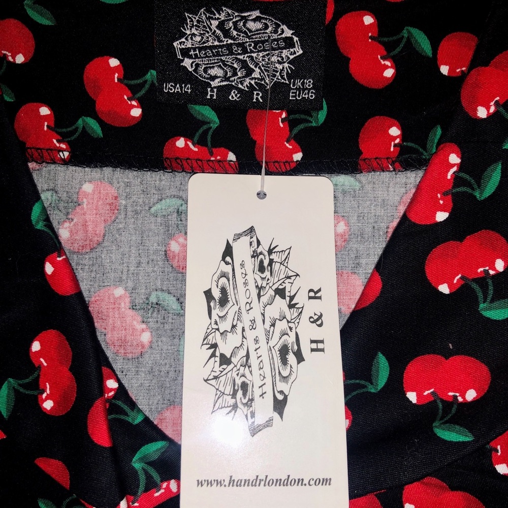 🆕 Retro Cherry Dress 🍒 - Picture 7 of 8